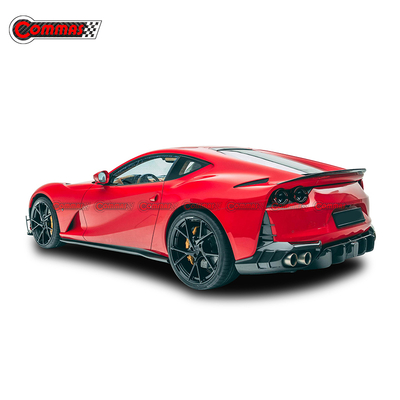 フェラーリ 812 用ドライカーボンファイバー Mansory スタイルリアリップ