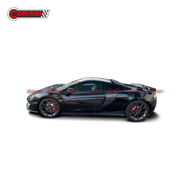 Novitec スタイルカーボンファイバーサイドスカートマクラーレン 540C 570S