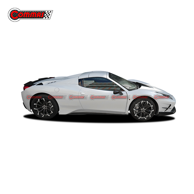 フェラーリ 458 用ミーシャ スタイル カーボンファイバー ボディキット