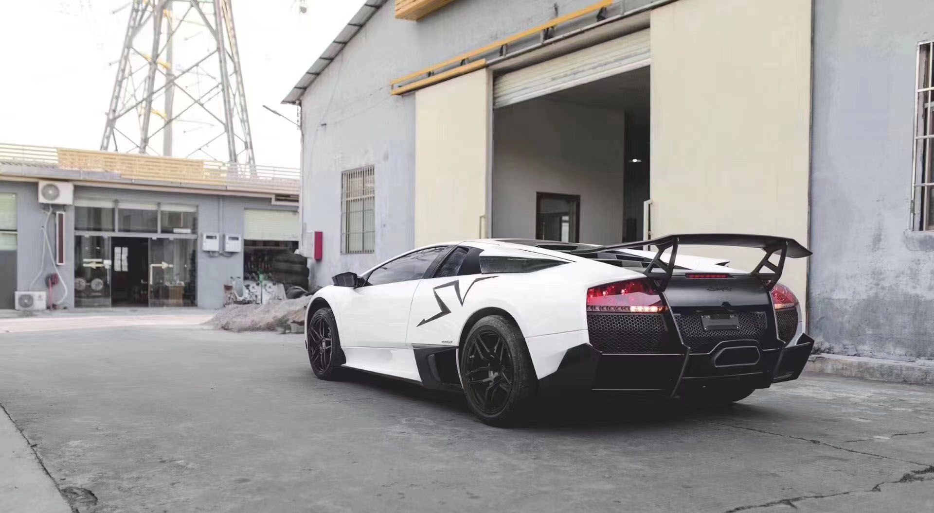 ランボルギーニ lp670 ボディキット