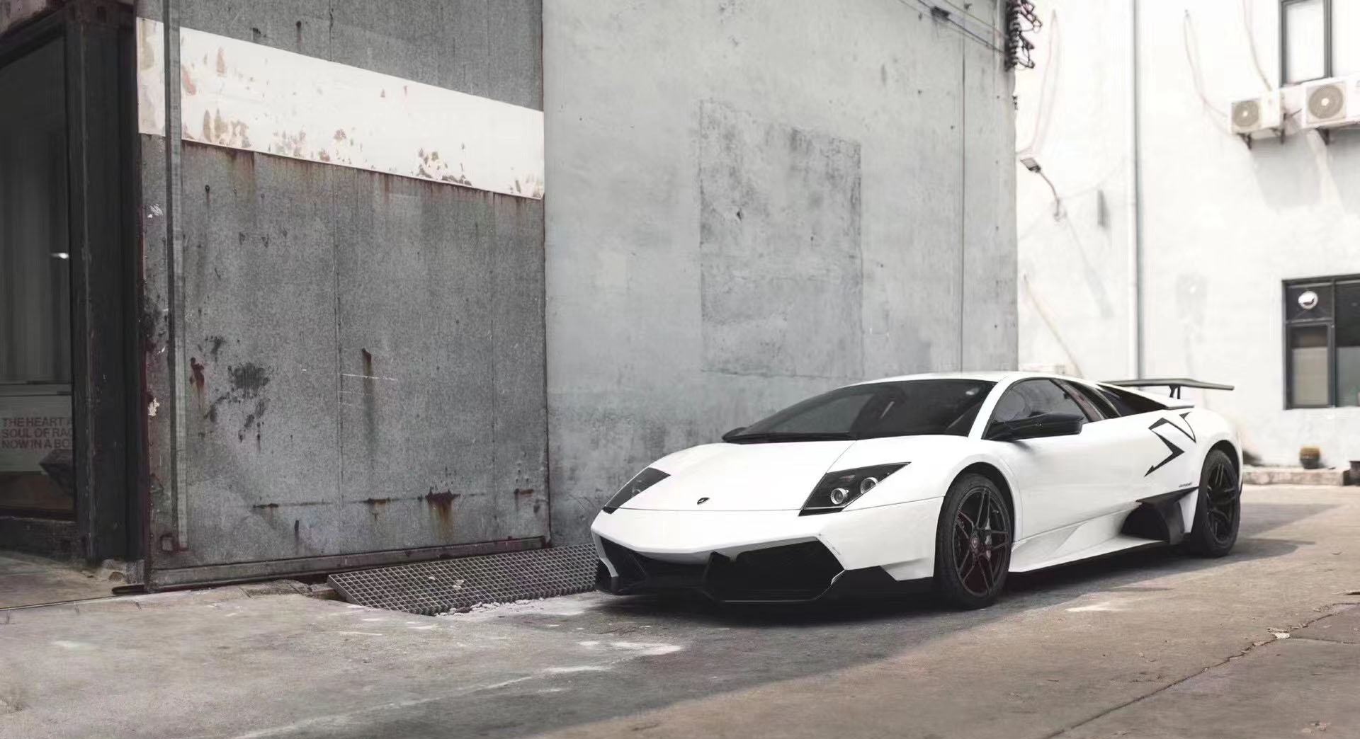lp640 アップグレード lp670 ボディキット