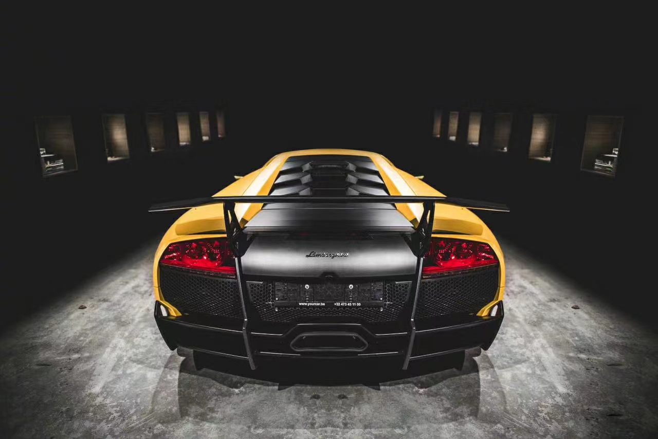 ランボルギーニ ムルシエラゴ lp640 lp670 ボディキット