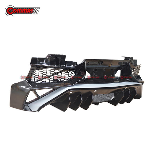 Lamborghini Aventador LP700 LP720用LP750スタイルボディキットに後付け