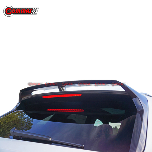 ベントレー Bentayga W12 限定版リアルカーボンファイバーリアブーツトランクスポイラーウィング