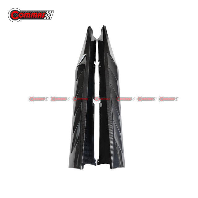 ランボルギーニ アヴェンタドール LP700 用 Novitec スタイル カーボンファイバー サイド スカート